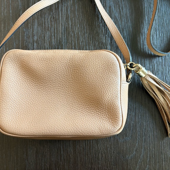 Gucci Tan SoHo Disco Crossbody Bag with Iconic GG Logo and Tassel - Picture 7 of 13